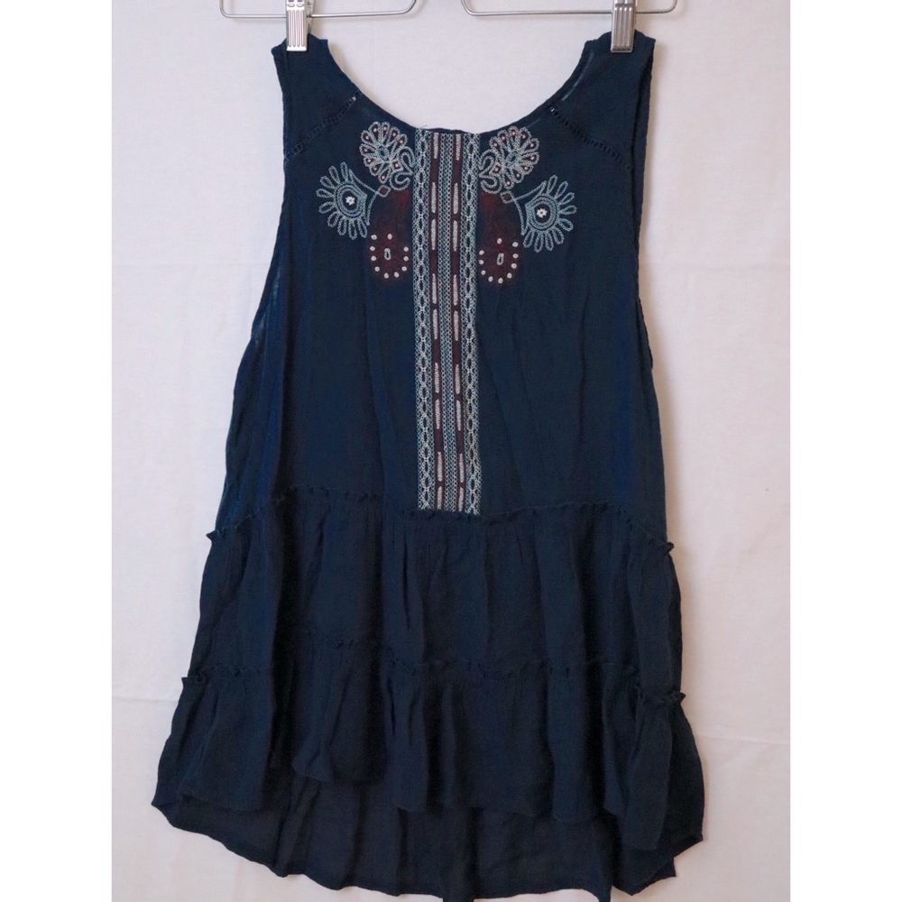 Navy Blue Knox Rose embroidered tank top.